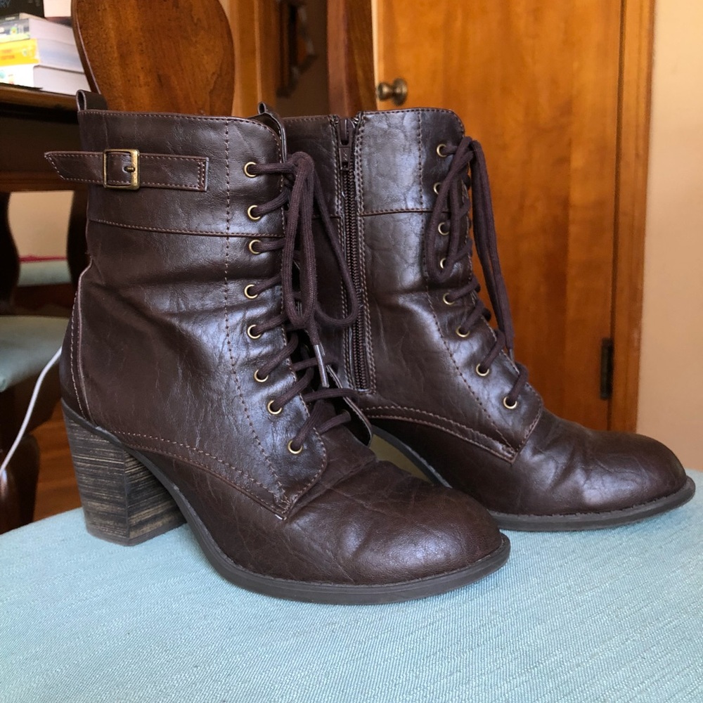 Diba lace up boots